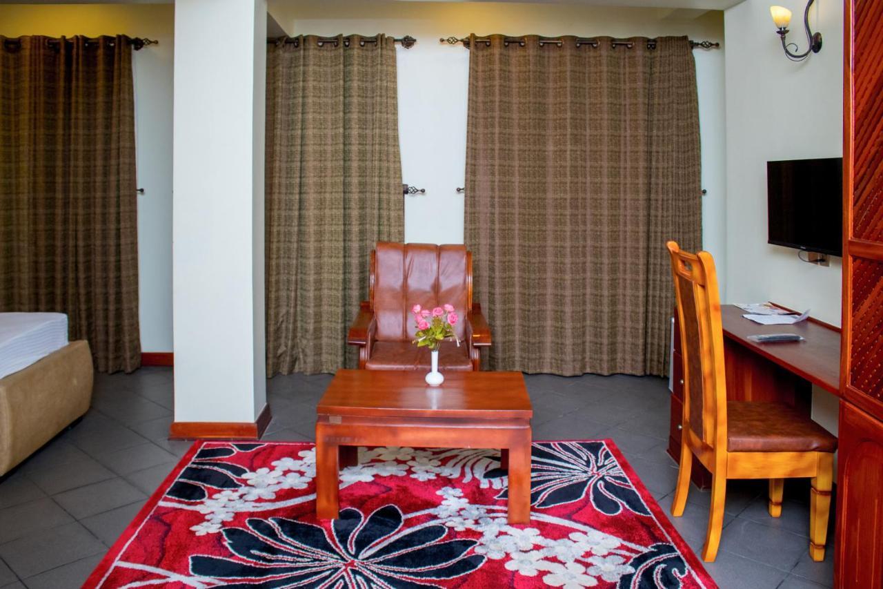 Seven Skies Hotel 아루샤 외부 사진
