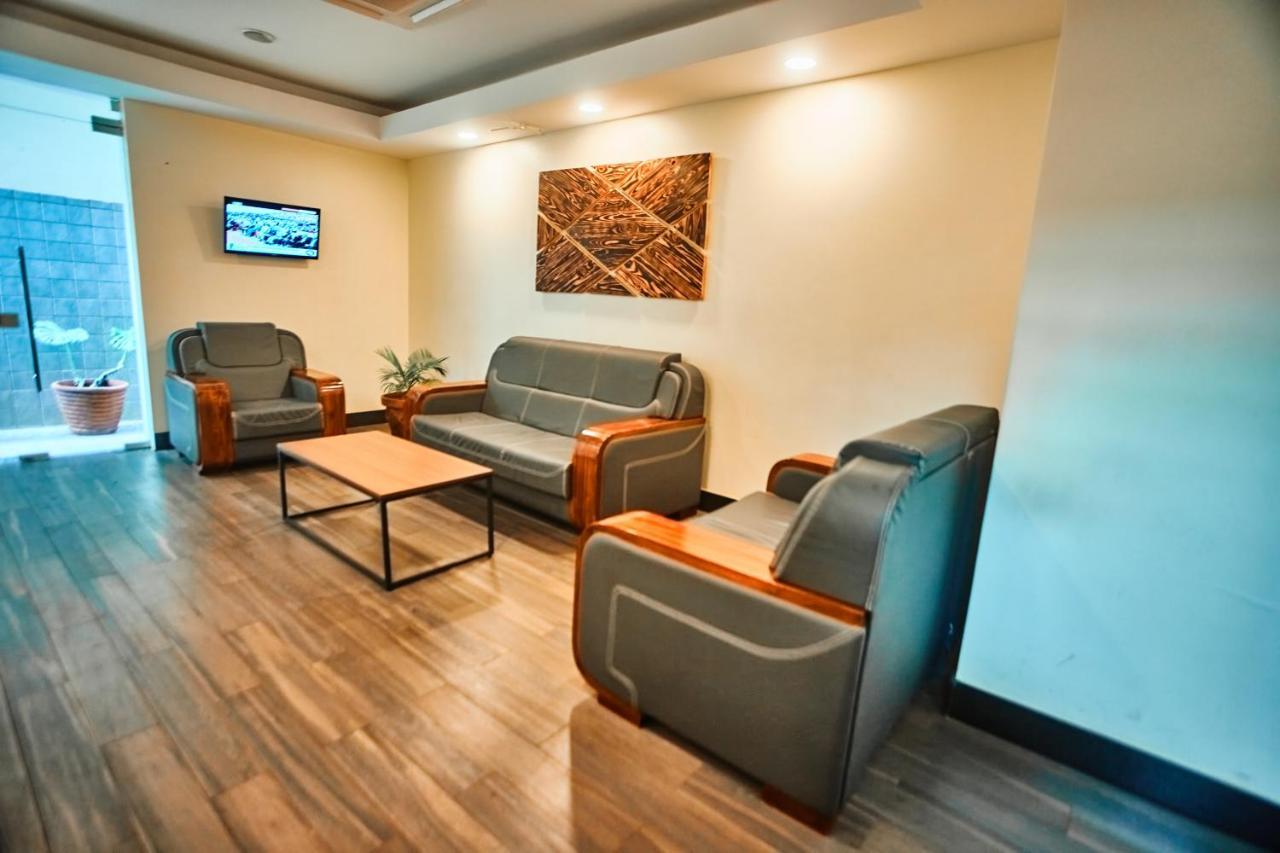 Seven Skies Hotel 아루샤 외부 사진